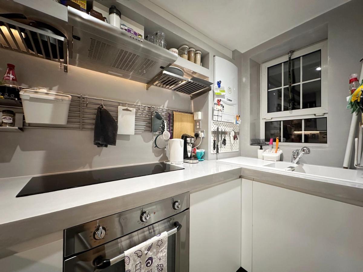 David's Place In Eastend * Londra